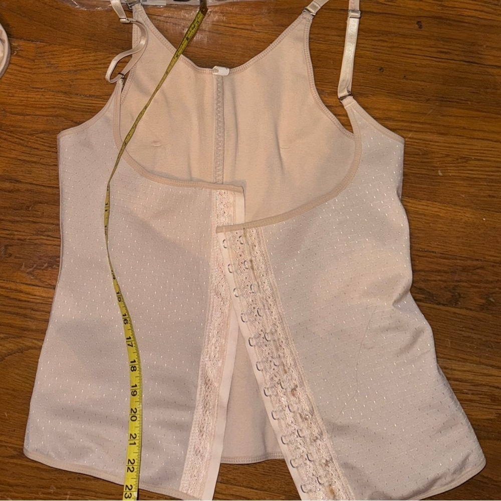 Yara Talia Shapewear size 42 skims nude body suit vest corset skims